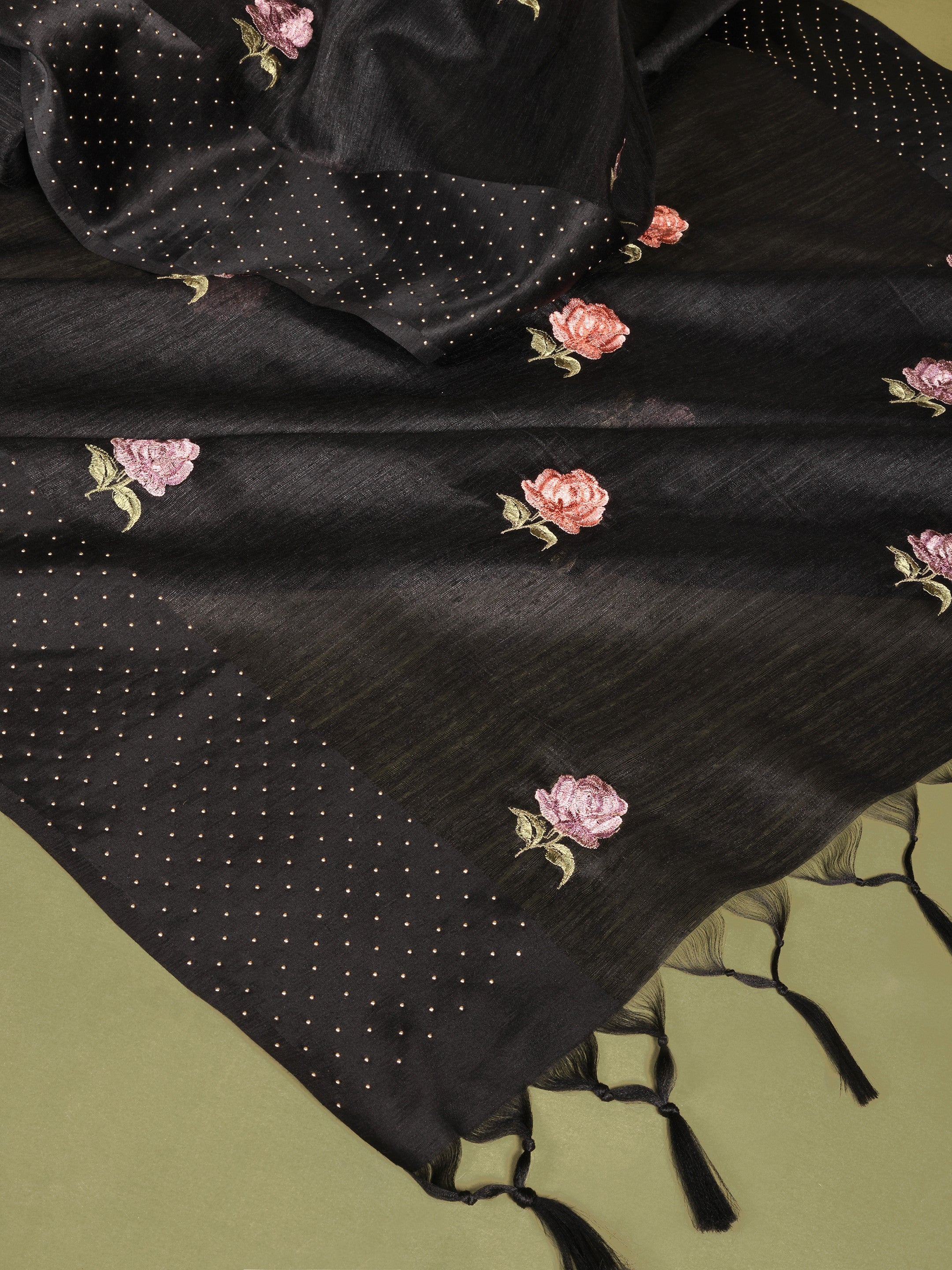 Raatrani Embroidered Tussar Saree