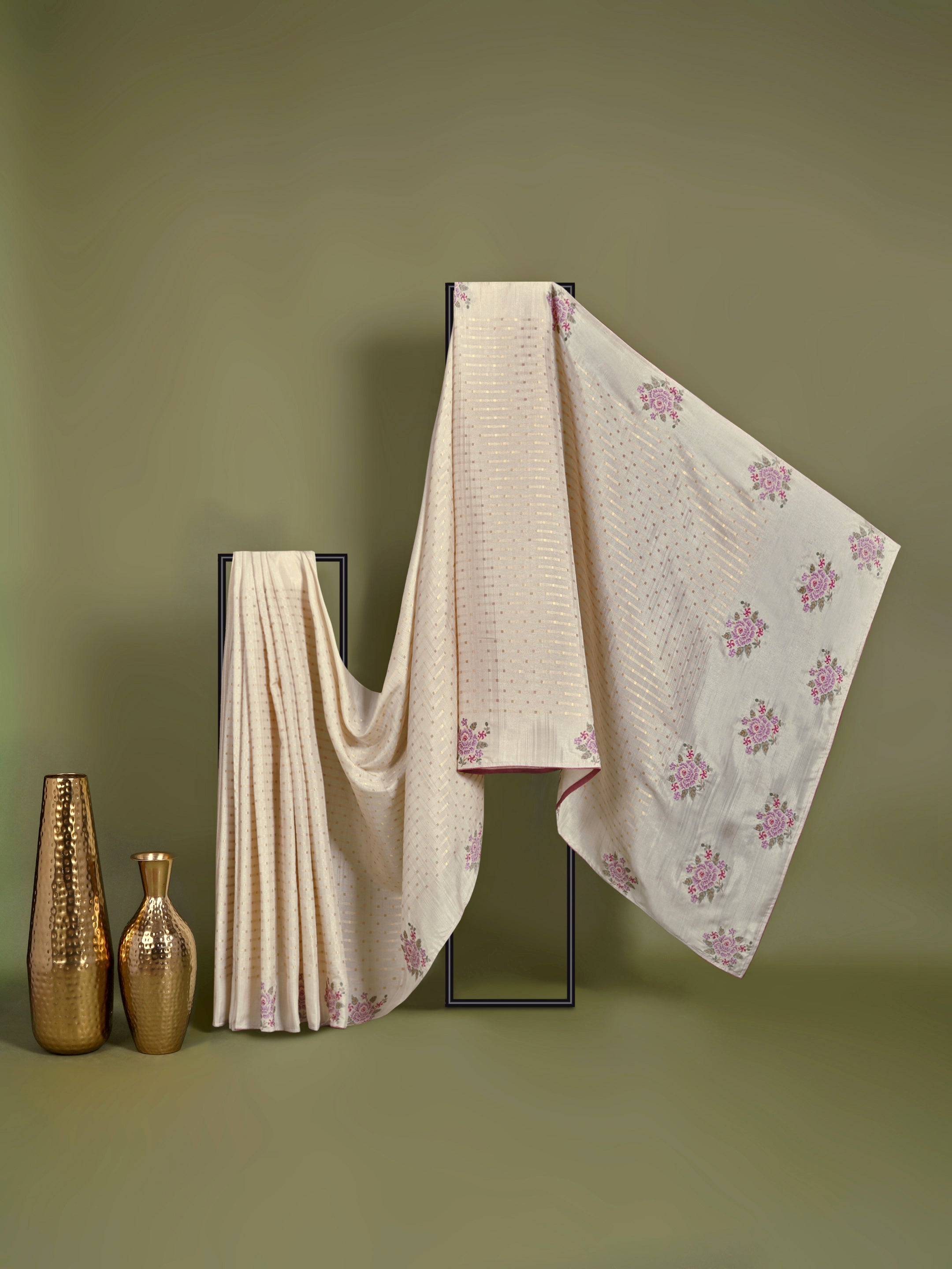Zarina Embroidered Tussar Saree